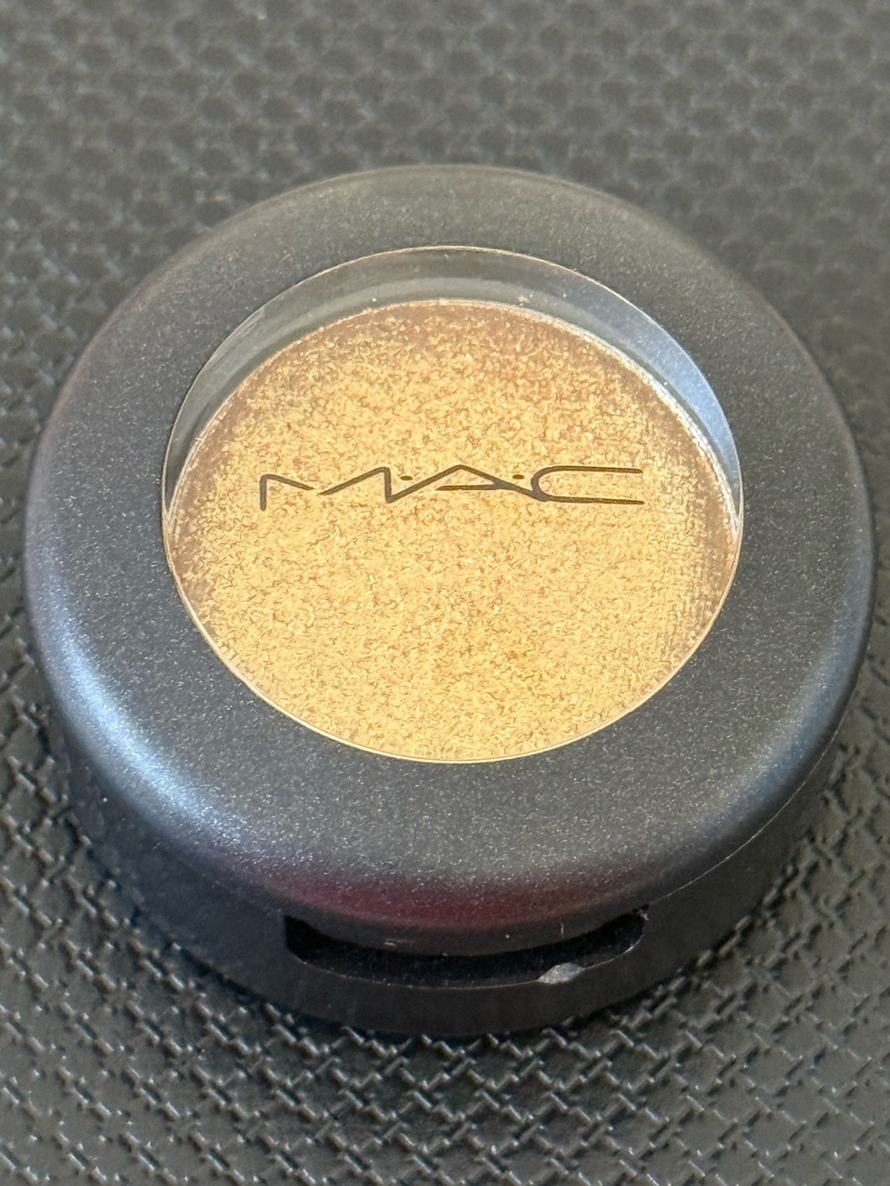 NEW - MAC Cosmetics If It Ain’t Baroque Frost Eye Shadow